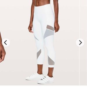 NWT Mesh in Motion Lululemon Leggings size 6